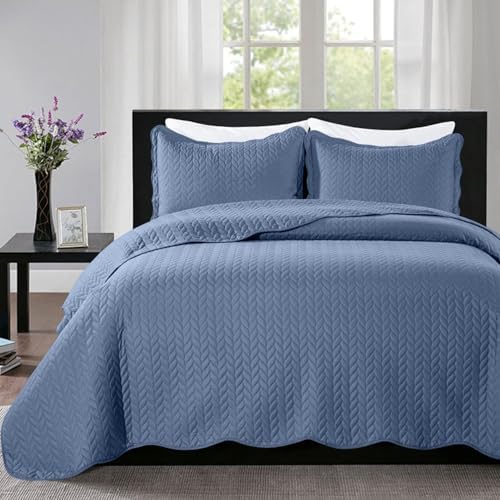 IR Imperial Rooms Queen Quilt Bedding Set Size (90" x 96") + 2 Pillow Shams (20" x 26"+ 2") - 3 Pcs All Season Lightweight Reversible Microfiber Coverlet Embossed Quilt Bedspread (White) - Grand Goldman