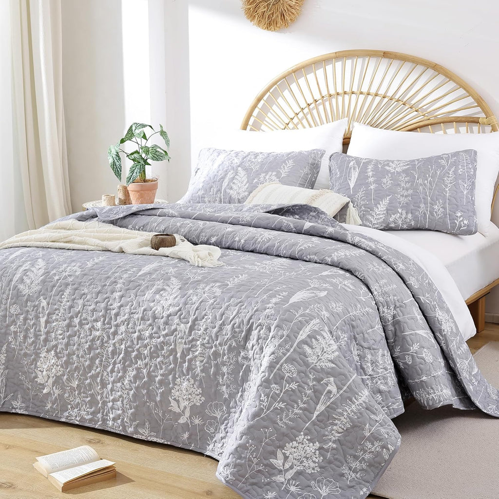 JANZAA Quilts Queen Size Sage Green Quilt Botanical with Floral Pattern Microfiber Bedspreads Queen Size 3 Pieces Lightweight Comforter Reversible Bedding Set with 2 Pillow Cases - Grand Goldman