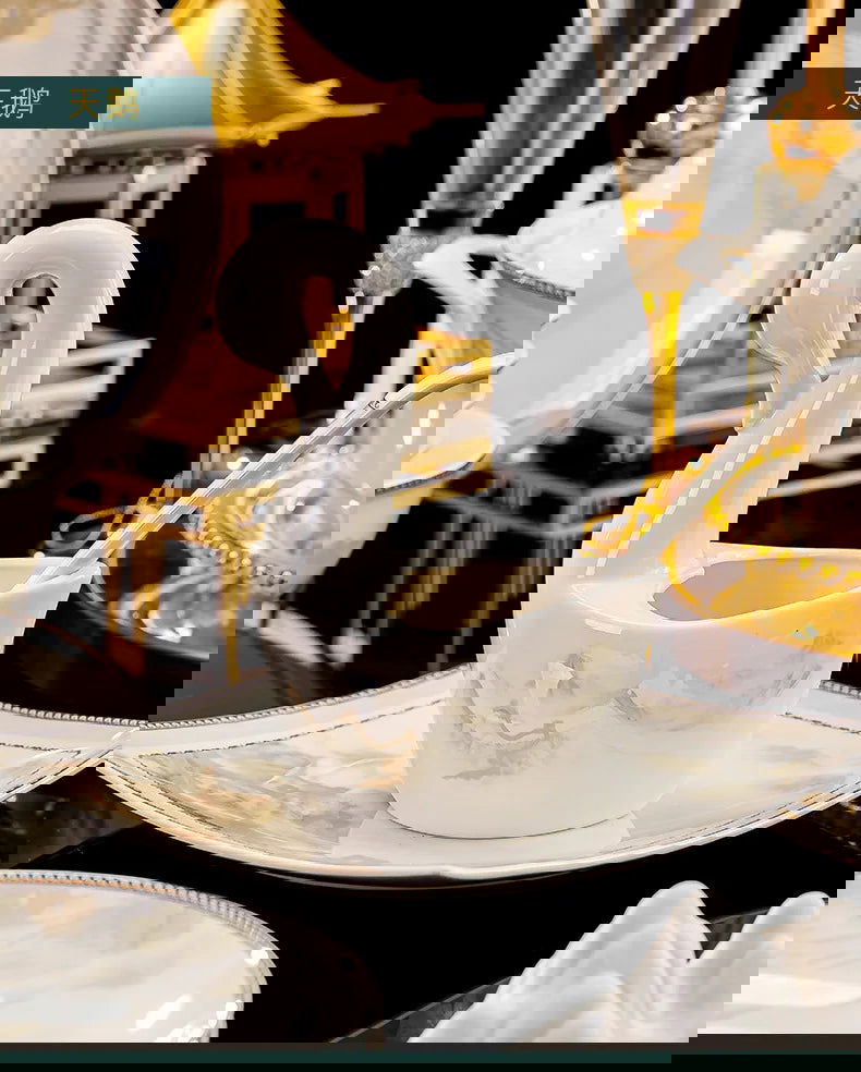 Jingdezhen dish set housewarming tableware set bowl and plate ceramic tableware set light luxury plate bowl - Grand Goldman