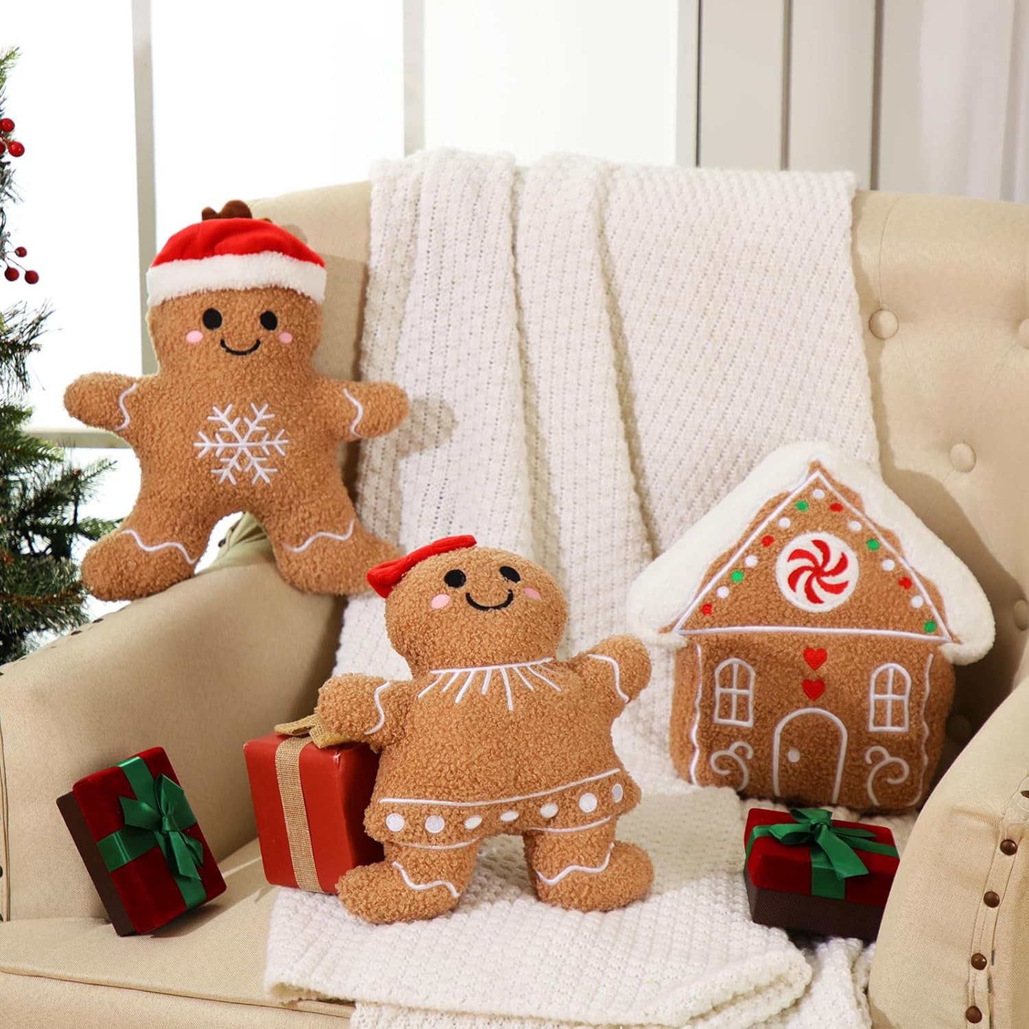 Konohan 3 Pcs Christmas Gingerbread Pillows Gingerbread House Gingerbread Man Throw Pillows Stuffed Gingerbread Shaped Pillow for Christmas Party Outdoor Cushion Decorations (Lovely Style) - Grand Goldman