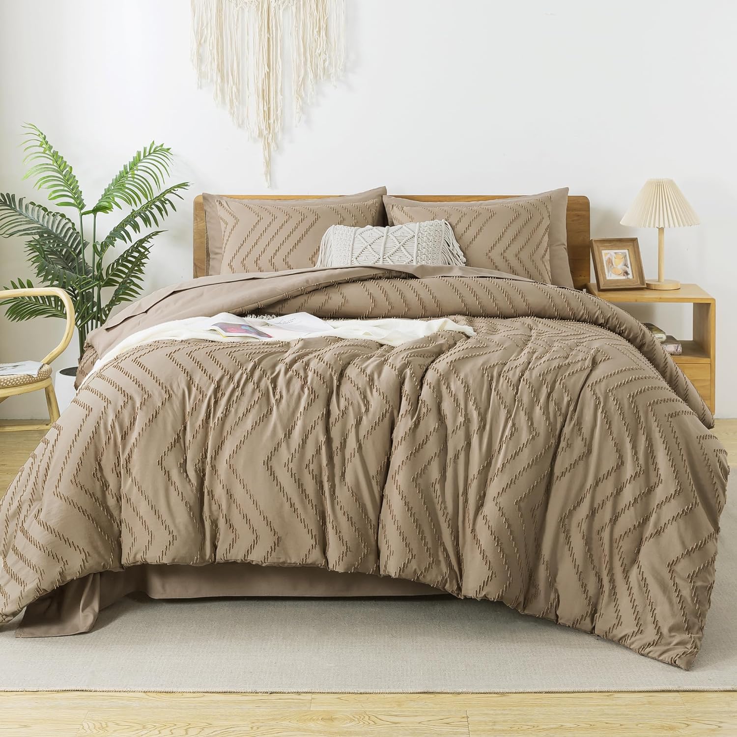 Litanika King Size Comforter Set with Sheets Dark Emerald Green - 7 Pieces Bed in a Bag King Chevron Tufted Complete Beddding Sets with Comforter, Sheets, Pillowcases & Shams - Grand Goldman