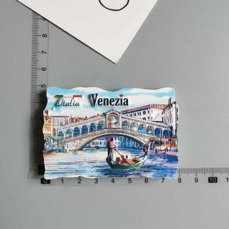 Milan Fridge Magnets Italy Landmark Tourism Memorial Decorative Crafts Turtles Bus Bike Magnet Fridge Magnets Home Decoration - Grand Goldman