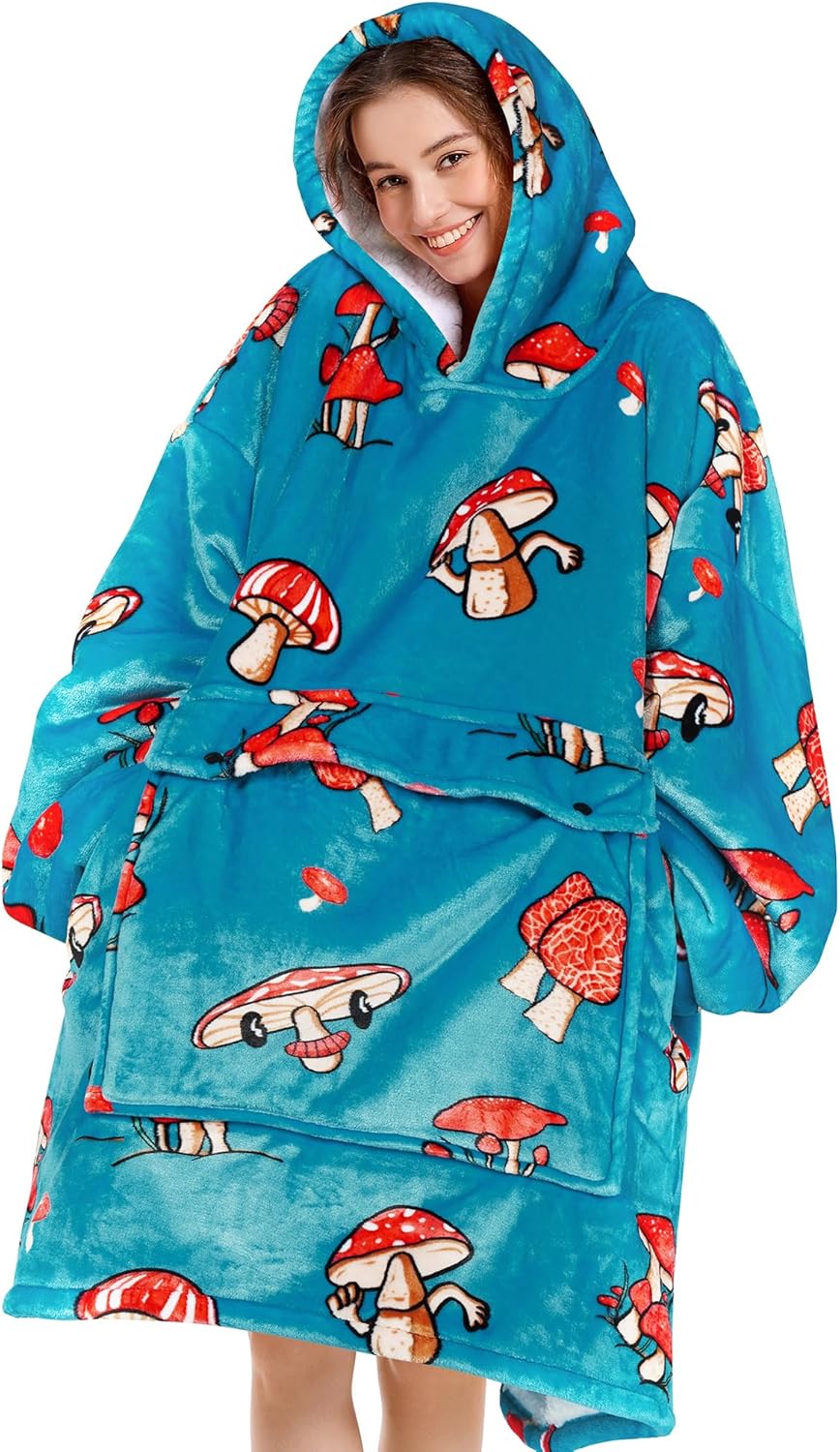 Narecte Oversized Blanket Hoodie Blanket for Women,Wearable Blanket Adult Giant Hoodie Cozy Sweatshirt Kawaii Stuff,Birthday Gifts for Women, for Sister,Teen Girl Gifts Strawberry - Grand Goldman