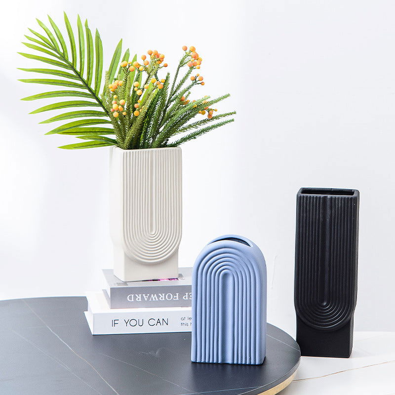 Nordic Minimalist Ceramic Vase With Water - Grand Goldman