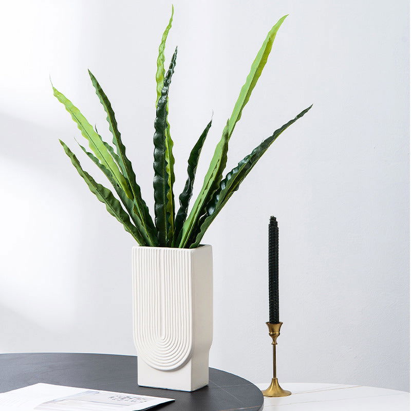 Nordic Minimalist Ceramic Vase With Water - Grand Goldman
