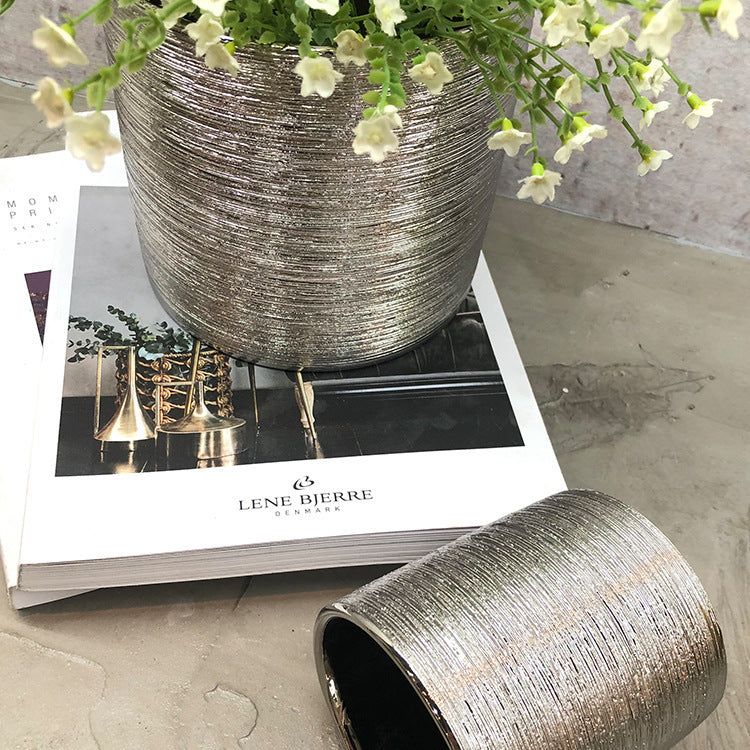 Nordic Sample Tube Ceramic Ceramic Flower Pot Light Luxury Ceramic Brushed Decoration Room Straight Color Vase - Grand Goldman