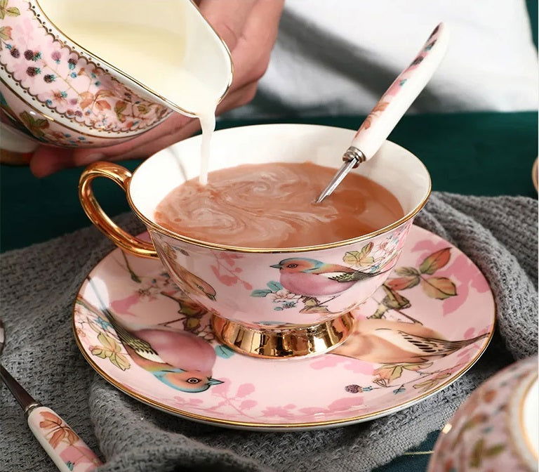 ROYAL BIRDS Elegant European Bone China Coffee Cup Set with Hand-Painted Bird Motifs Light Pink and Gold Ideal for Afternoon Tea High-End Birthday Gift Office Home Use Includes Saucers and Golden Spoons in Premium Gift Box - Grand Goldman
