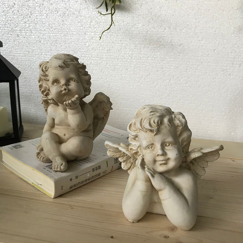 Retro old style girl sculpture small plaster statue - Grand Goldman
