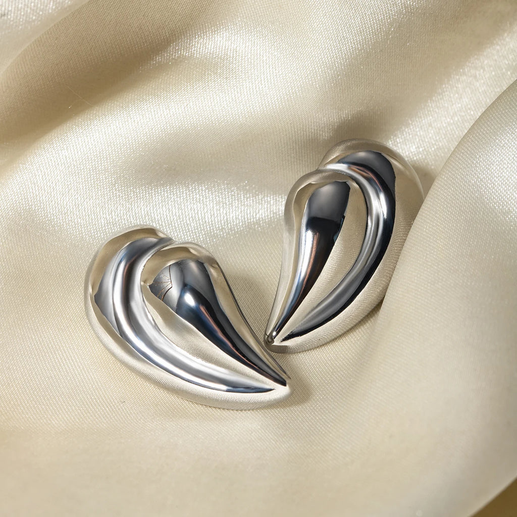 Vandtætte 18k forgyldte rustfrit stål splejsning kærlighed hjerte/vanddråbe øreringe Stilfulde anti-allergiske karakteristiske smykker