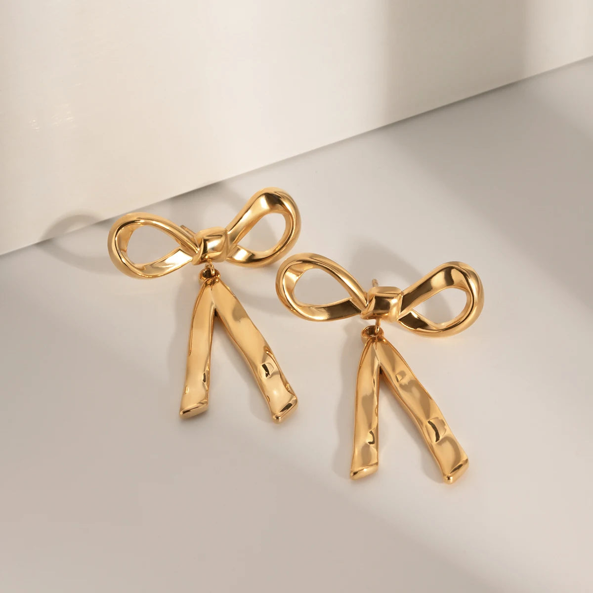 Stainless Steel 18k Gold Plated Bowknot Bow Stud Earrings Water Resistant Statement Women Charm Versatile Trendy Jewelry