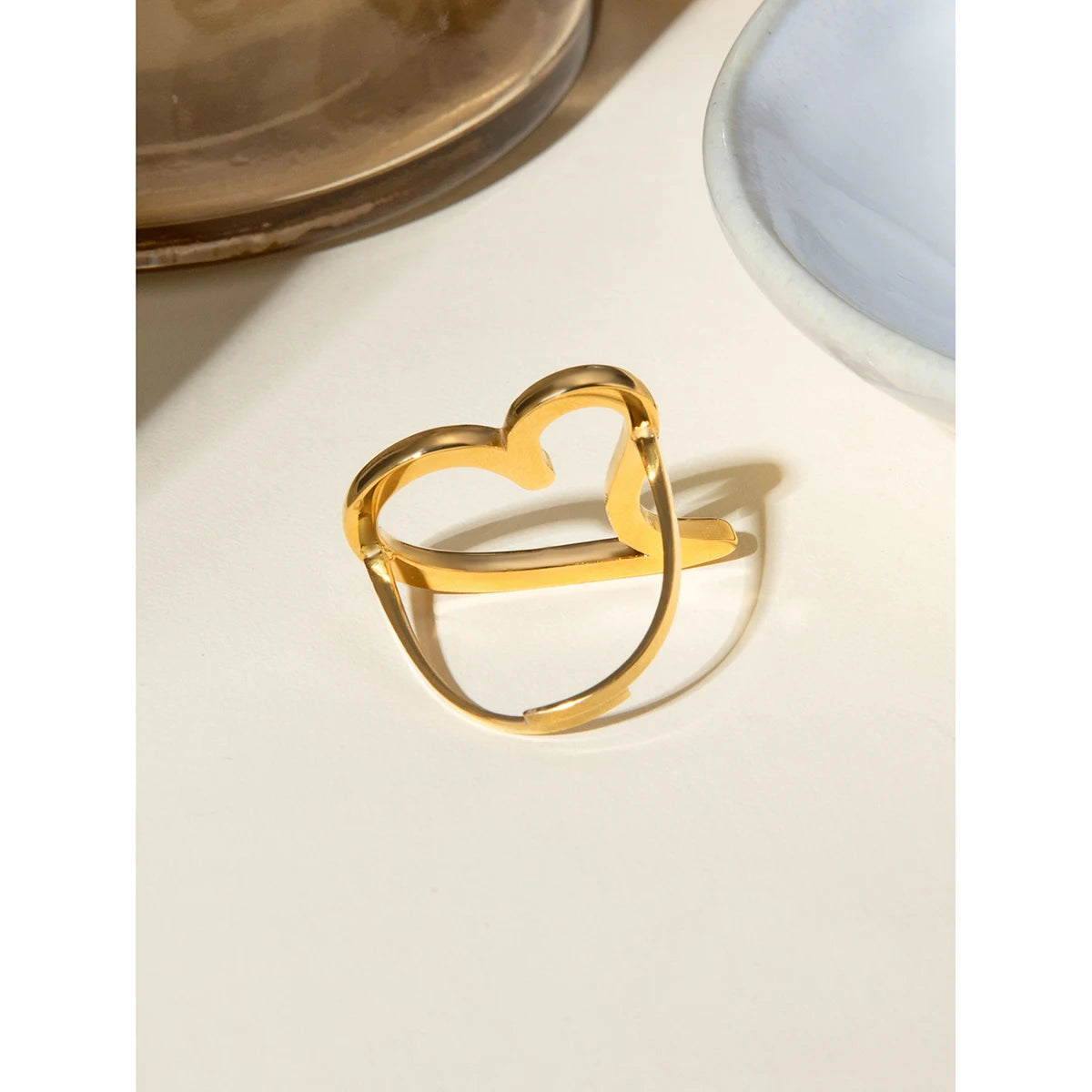 Stainless Steel Smooth Hollow Big Love Heart Ring 18K Gold Plated Rust Proof Free Temperament Charm Jewelry Bijoux for Women