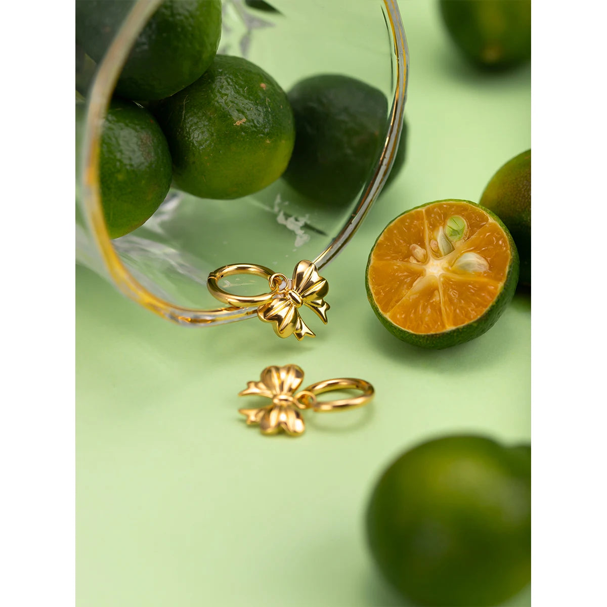 Stainless Steel Exquisite 18K Geometric Minimalist Bowknot Shaped Hoop Earrings Rust Proof Women High Quality Party Gift