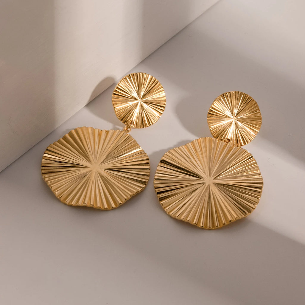 18K Gold Plated Plicated Stainless Steel Round Pendant Exaggerated Earrings for Women Ear Stud Exaggerated Ear Jewelry