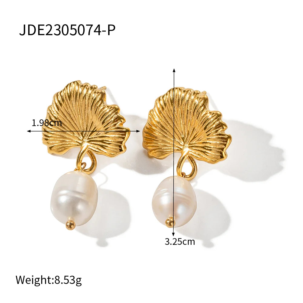 Pendiente colgante impermeable de acero inoxidable ligero y acogedor con charms de perla de imitación chapado en oro real 18K PVD joyería de moda para mujer