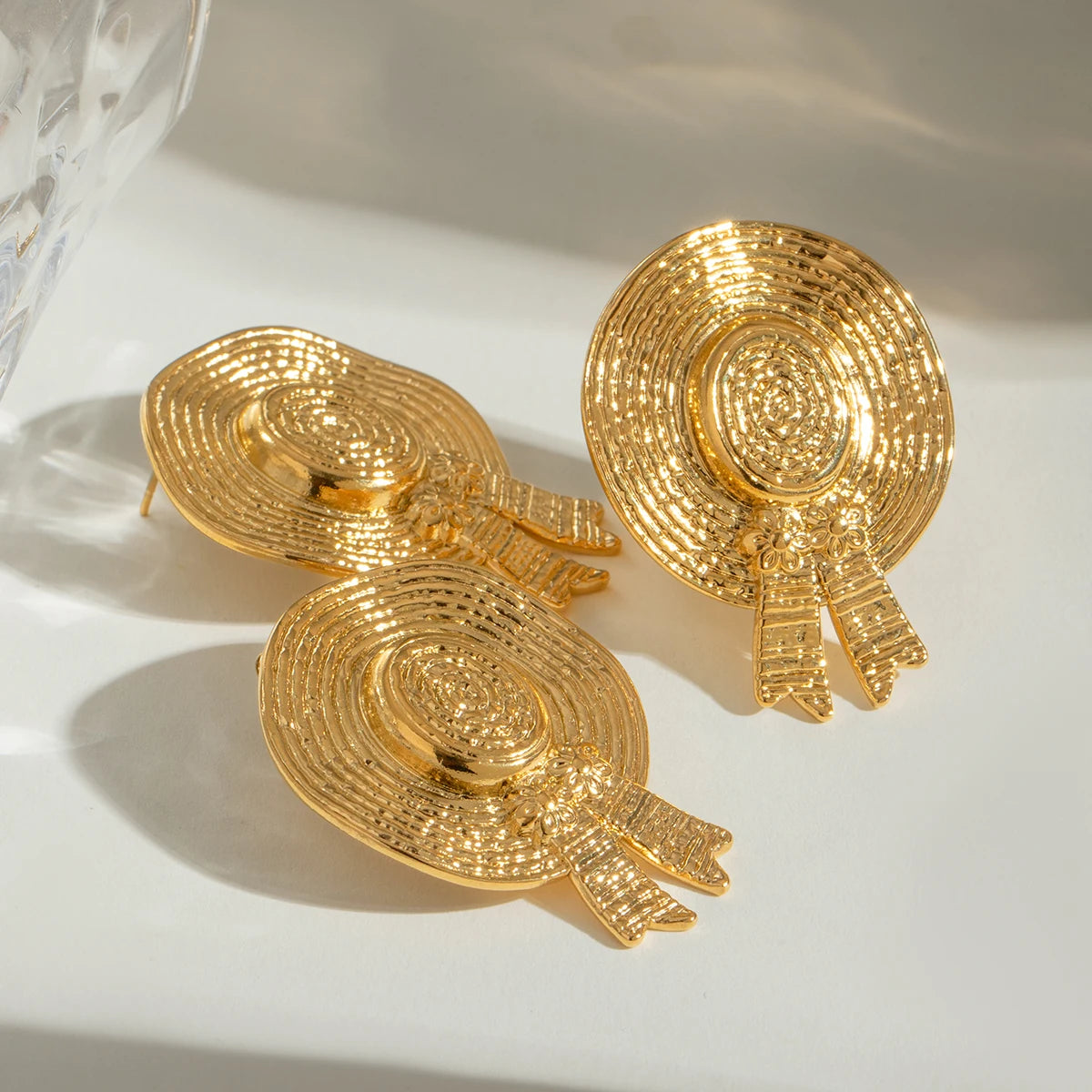 Charm 18K Gold Plated Stainless Steel Flower Straw Hat Shape Open Ring Stud Earrings Women‘s Water Resistant Daily Jewelry