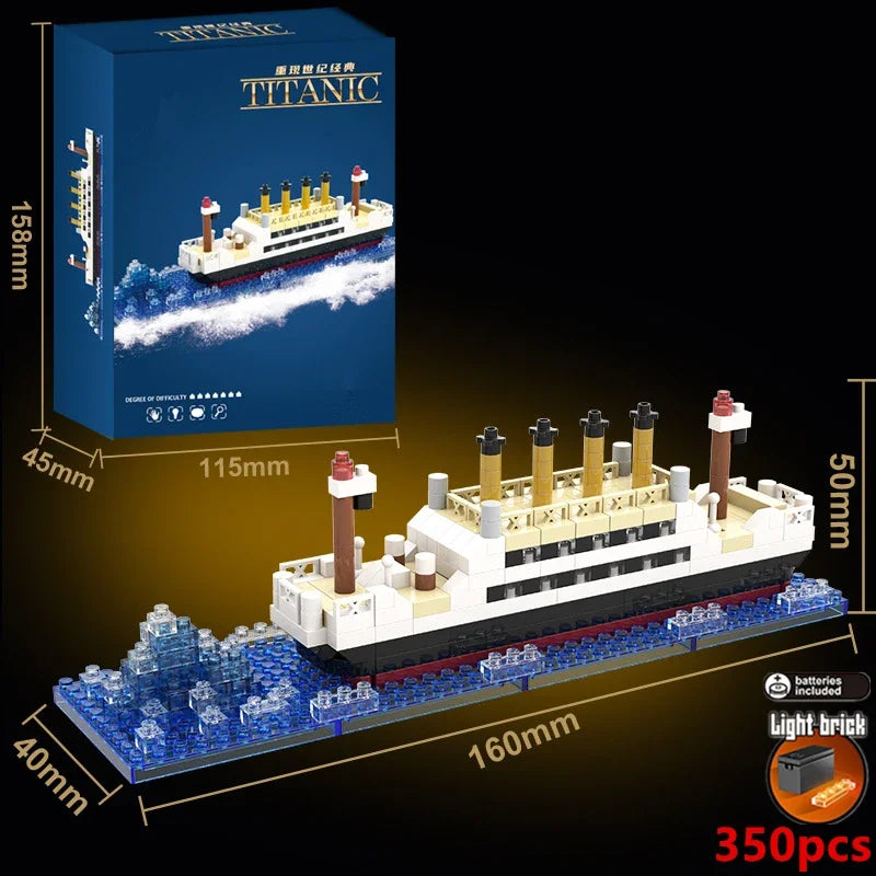 Titanic Creative Luxury Iceberg Cruise Ship Boat Wreck Set City DIY Model Building Blocks Bricks Toys For Children Adult Gift