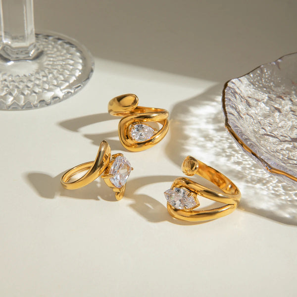 Anel grande ajustável em aço inoxidável banhado a ouro 18K em formato de gota d'água com zircônia, antialérgico, à prova d'água, joia statement para mulheres