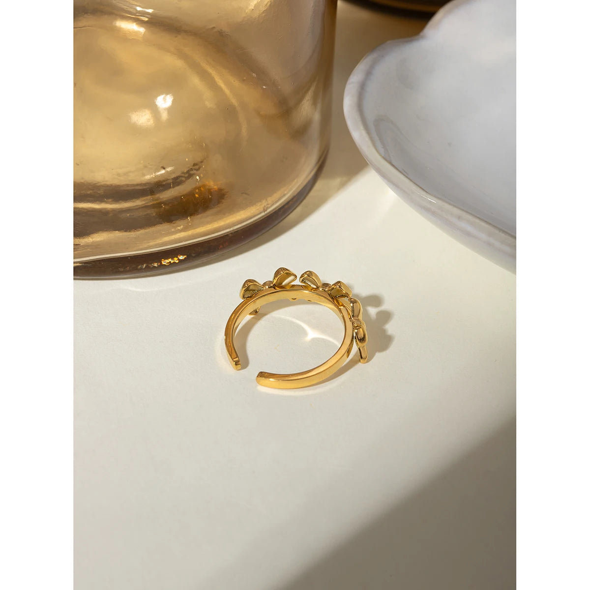 Exquisiter 18K PVD-beschichteter Edelstahl, zarter offener Ring mit drei Schleifen, Damen, hochwertige Charme, stilvoller Schmuck
