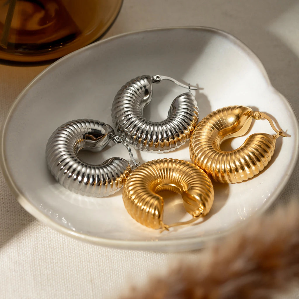 Minimalistisk Lys Hyggelig 18k forgyldt Simpel Stor Snegleskal formet Bøjle Øreringe Personlige smykker i rustfrit stål