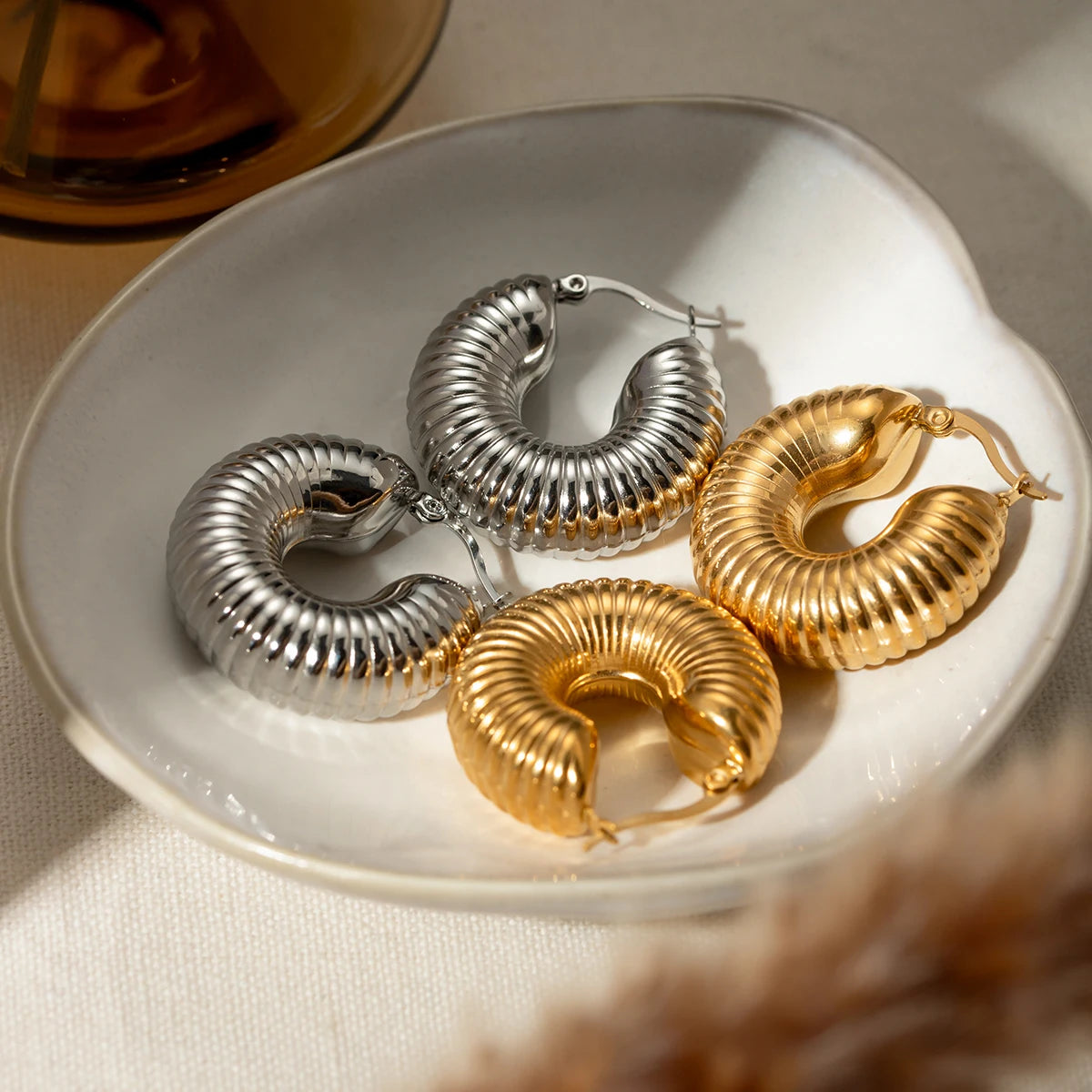 Minimalistisk Lys Hyggelig 18k forgyldt Simpel Stor Snegleskal formet Bøjle Øreringe Personlige smykker i rustfrit stål