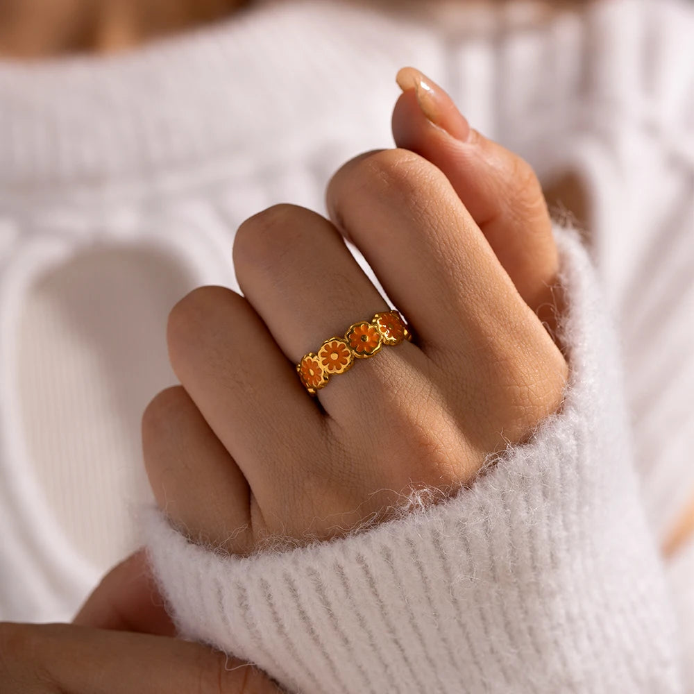 Exquisites 18K Edelstahl Geometrischer Tropfender Öl Kleine Gänseblümchen Offener Ring Wasserdicht Damen Hochwertiger бижутерия Party Geschenk