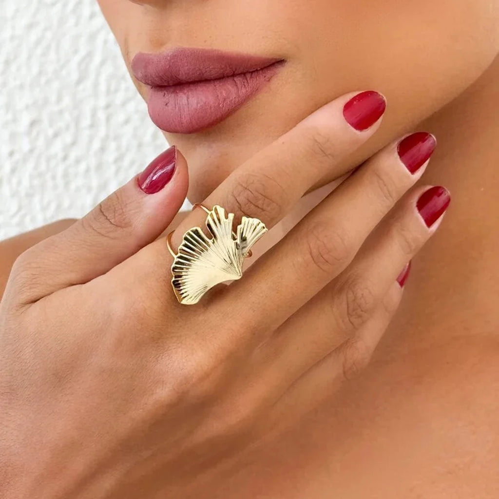 Gold-Silber-Farbabstimmung Mehrschichtiger Unregelmäßiger Stahlkugelring 18K PVD-beschichtet Damen Anti-Allergie Metallanhänger Täglicher Schmuck