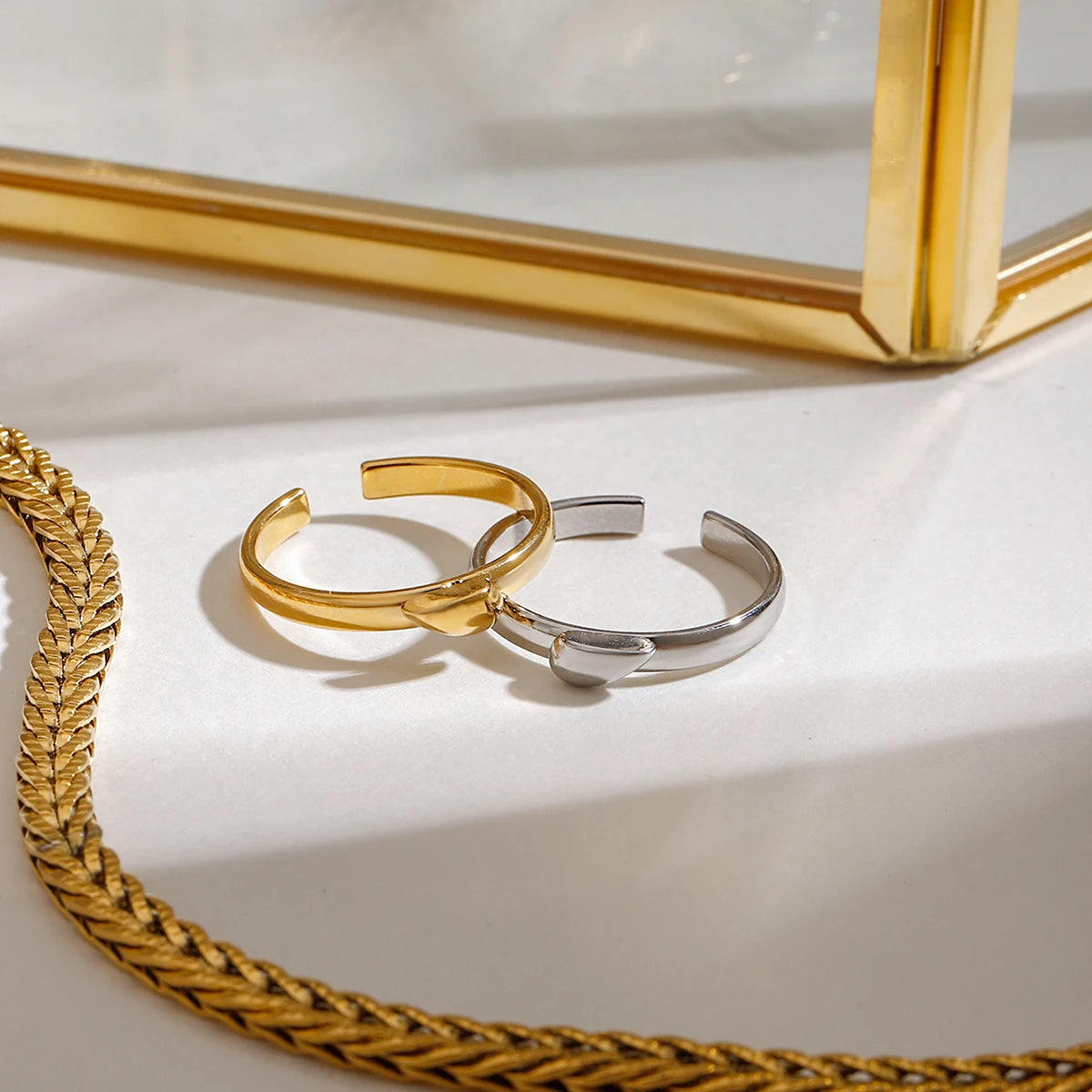 Minimalist 18k Altın Kaplama Paslanmaz Çelik Aşk Kalp Renk Eşleştirme Ayarlanabilir Açık Yüzük Kadınlar Alerjiye Karşı Charm Takı