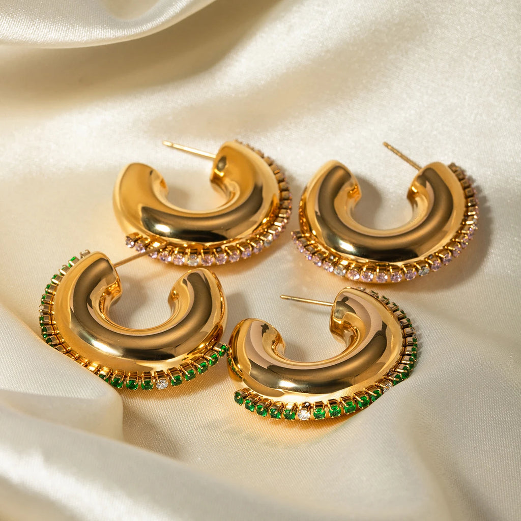 Geometriske vandtætte 18k forgyldte C-formede øreringe i rustfrit stål Indlæg Rhinestone Charm Statement Anti-allergiske smykker