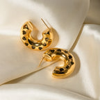 Rustfrit stål højkvalitets 18K forgyldt buttet C-formet Love Heart hule ørestikker Minimalistiske rustsikre charmesmykker