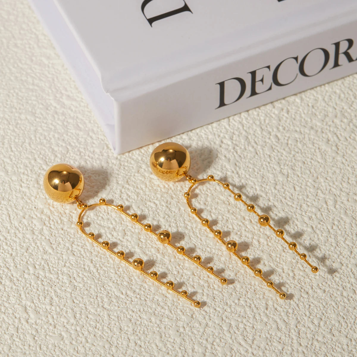 18K シック 防水 ステンレススチール ゴールドメッキ 半球形ビーズ ペンダント イヤリング スタイリッシュ トレンディ ガラ ジュエリー