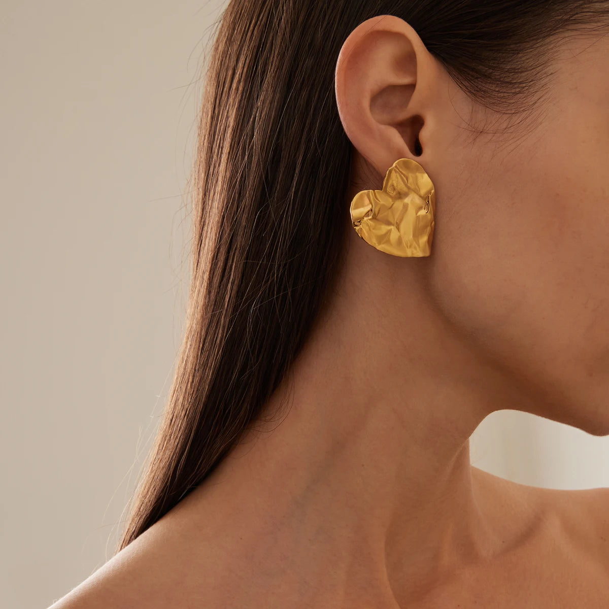 Rustfrit stål Vintage Plisseret Love Heart Stud Øreringe PVD 18k forgyldt høj kvalitet Gratis Temperament Charm smykker til kvinder