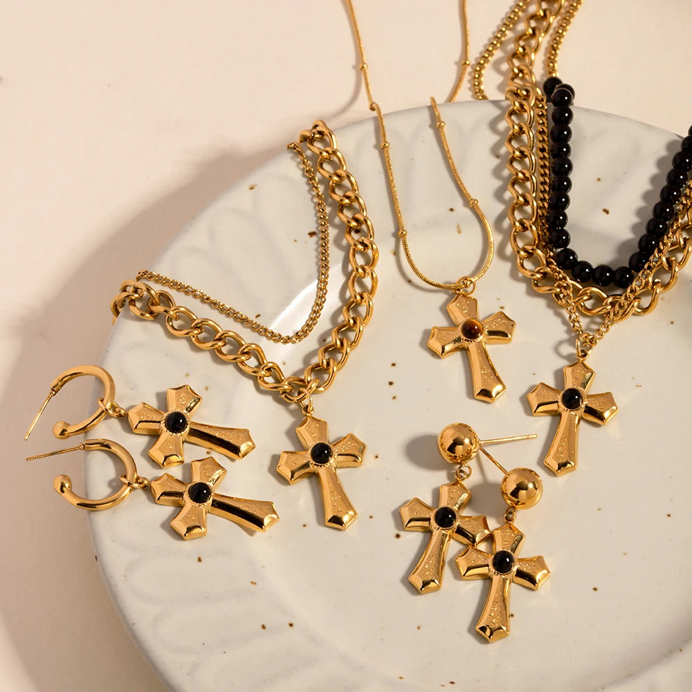 Crucifix en métal plaqué or 18 carats, acier inoxydable, incrustation d'agate noire, pendentif croix de luxe discret, boucles d'oreilles pour femmes, bijoux chrétiens