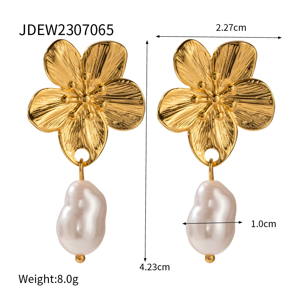 Neue klobige Luxus-Ohrringe aus Edelstahl mit Muschelperle für Damen, 18K goldbeschichtete florale Anhänger-Ohrringe, dicke Ohrschmuck