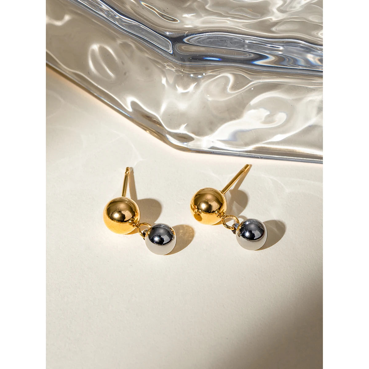 Spersonalizowane kolczyki z koralikami w dopasowanym złotym i srebrnym kolorze, pokryte 18K PVD, ze stali nierdzewnej, minimalistyczna modna biżuteria dla kobiet