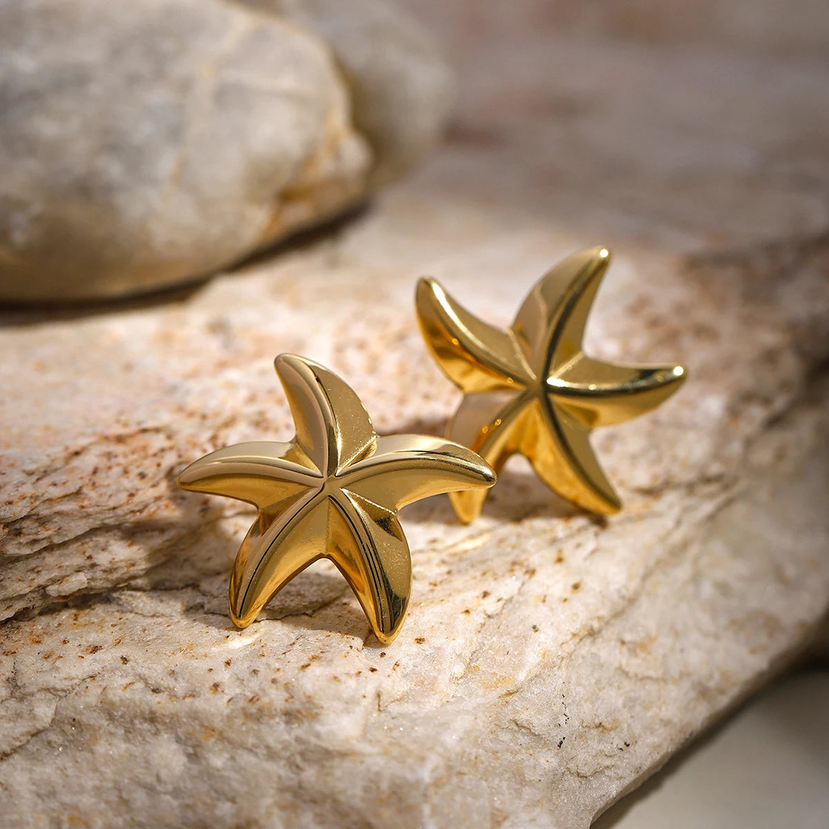 Brincos Pingente Estrela-do-mar Vintage da Série Verão Mar Oceano Banhados a Ouro 18K Aço Inoxidável Joias à Prova d'Água para Mulheres