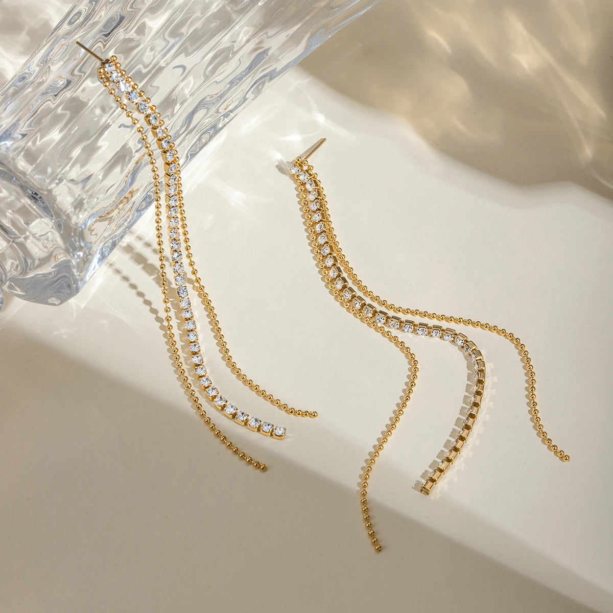 Anti-allergische 18K goud vergulde kwast metalen ketting hangende druppel strass oorbellen roestvrij staal delicaat sieraden voor vrouwen