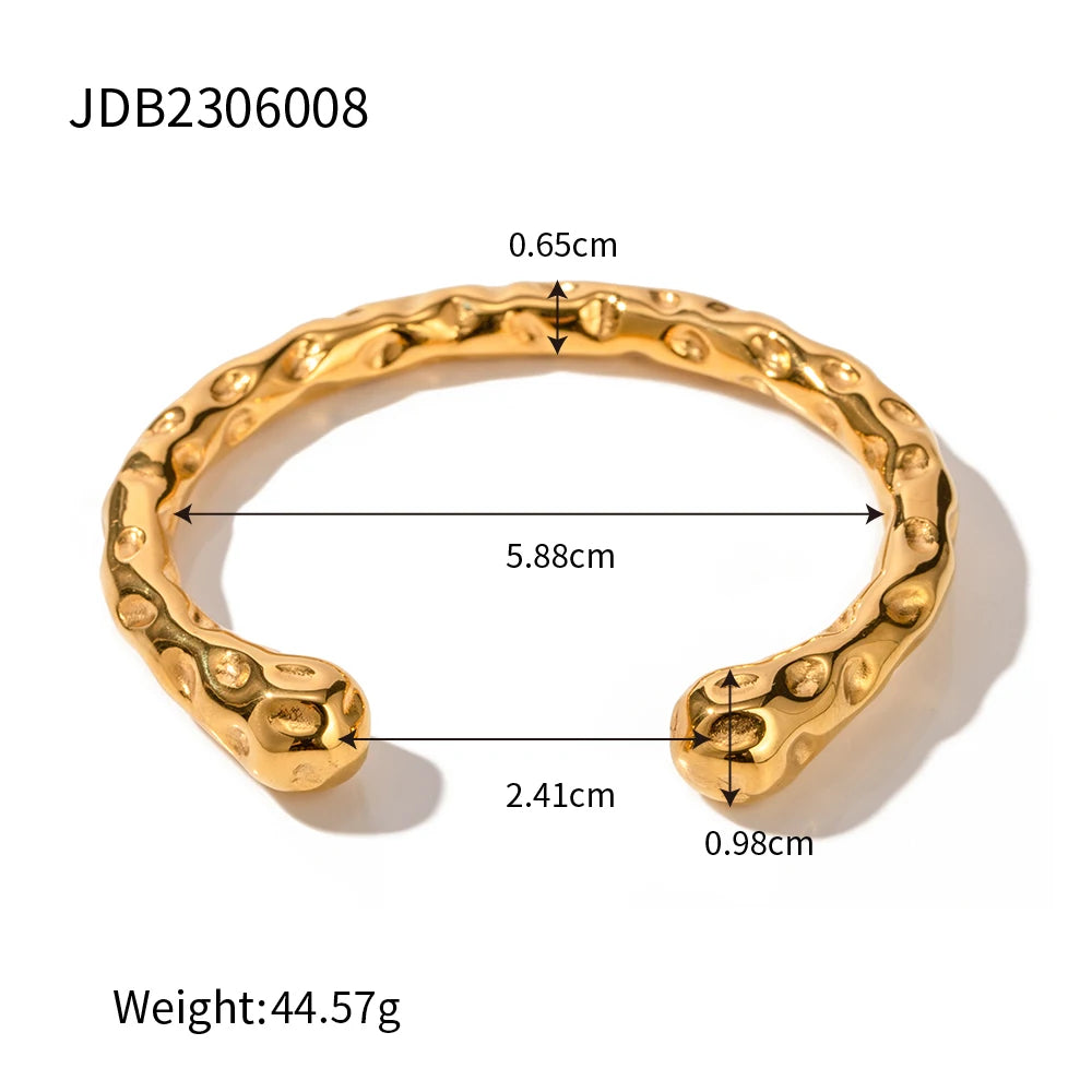 18K vergoldeter Edelstahl geometrisches Hammerkorn Lava-Serie Armband/Ring/Ohrringe hypoallergen luxuriöser Damenschmuck
