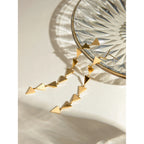 18K vergoldete Edelstahl-Ohrringe mit glattem Dreieck-Anhänger, poliertes Metall, Statement-Textur, modische Charms, Schmuck