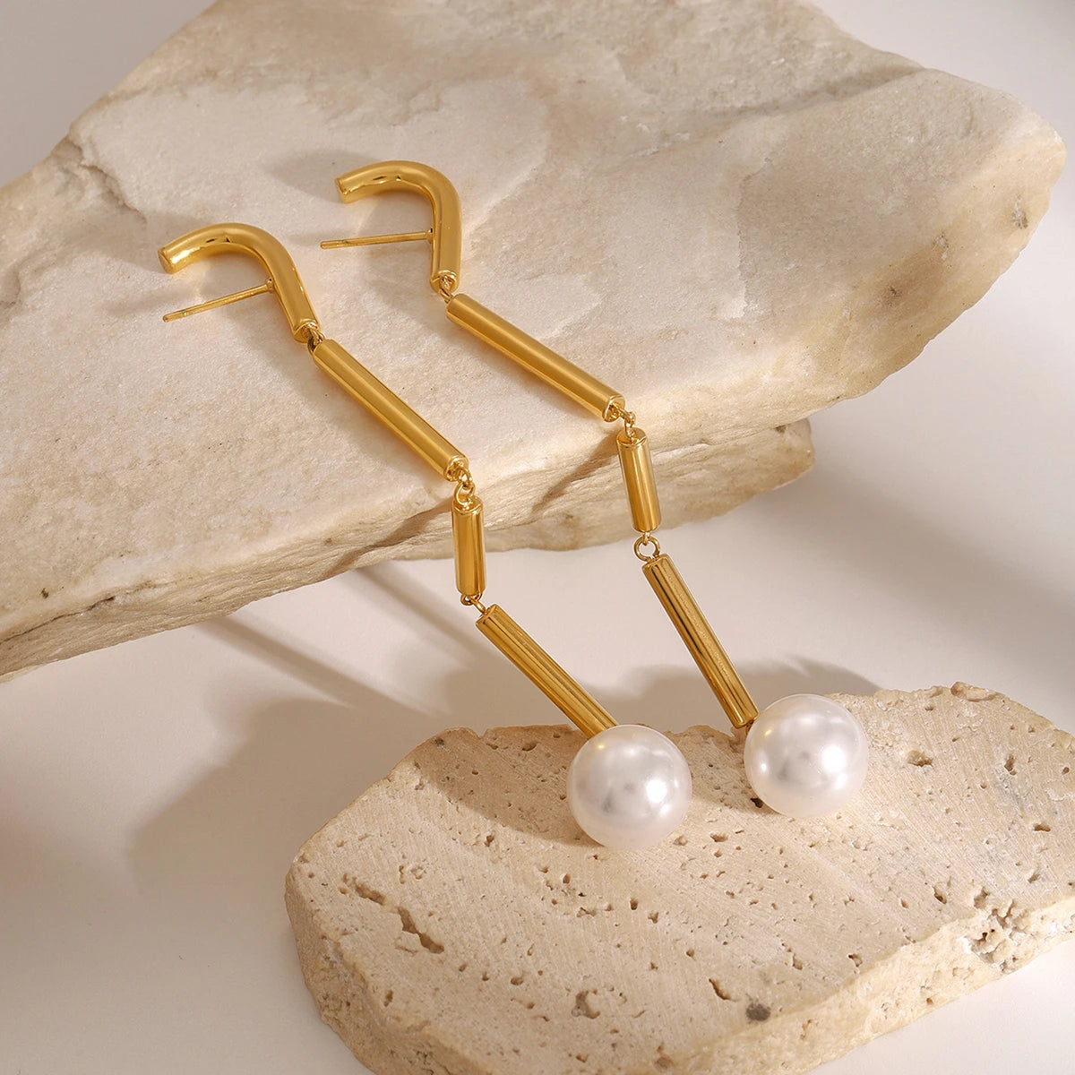 Geometrische 18K vergoldete Paar Quasten-Perlen-Anhänger-Ohrringe aus Edelstahl für Damen, rostfrei, stilvoller Charmschmuck