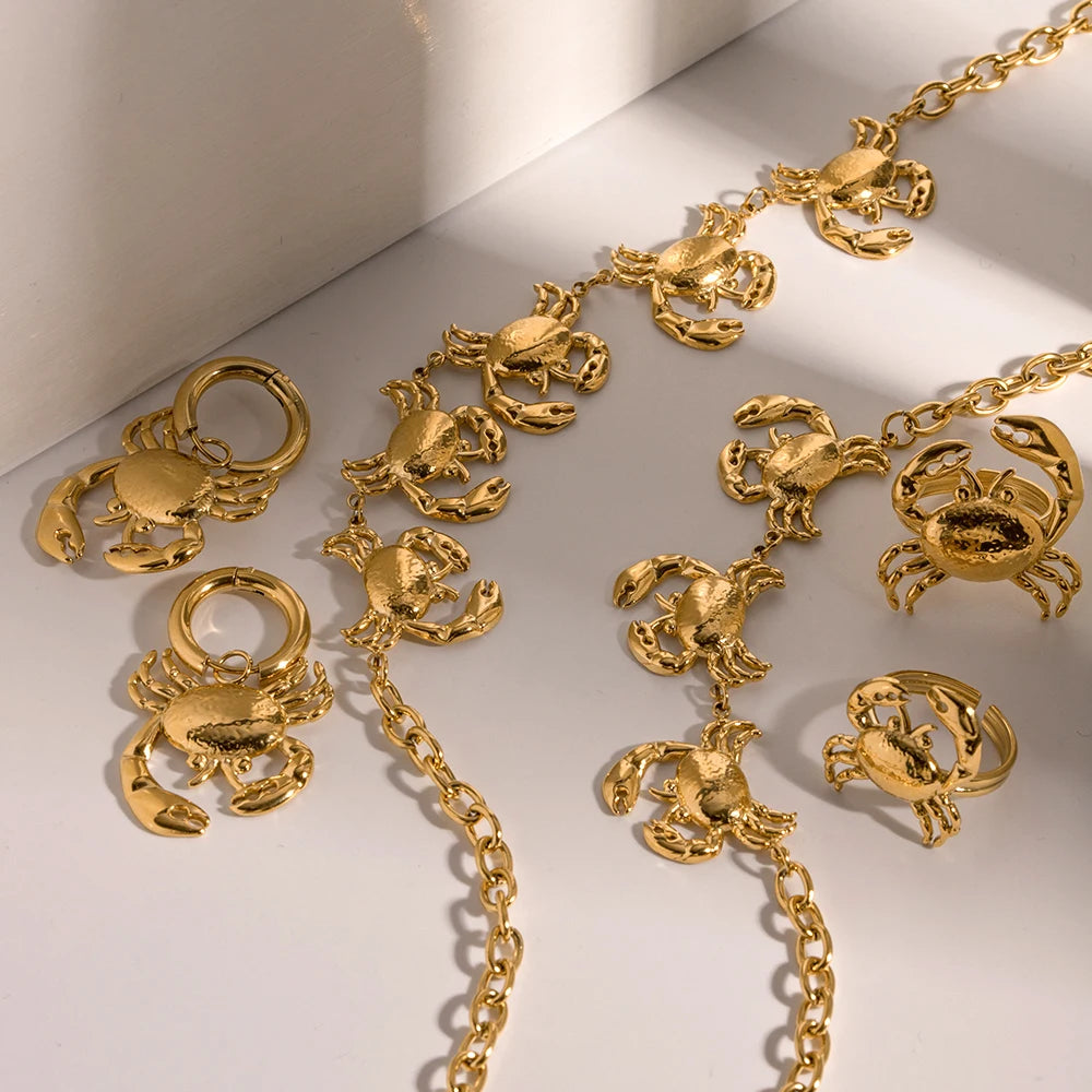 Collana/Anello/Orecchino/Braccialetto Combinazione Design Granchio Geometrico in Acciaio Inossidabile Placcato Oro 18K Gioielli Leggeri di Lusso per Donna