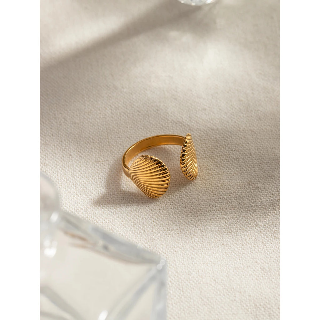 Muschelschalenstrukturierte 18K goldbeschichtete Zwei-Muschel-Öffnungsringe aus Edelstahl, klobiger, anlaufsicherer Damenmode geometrischer Ring
