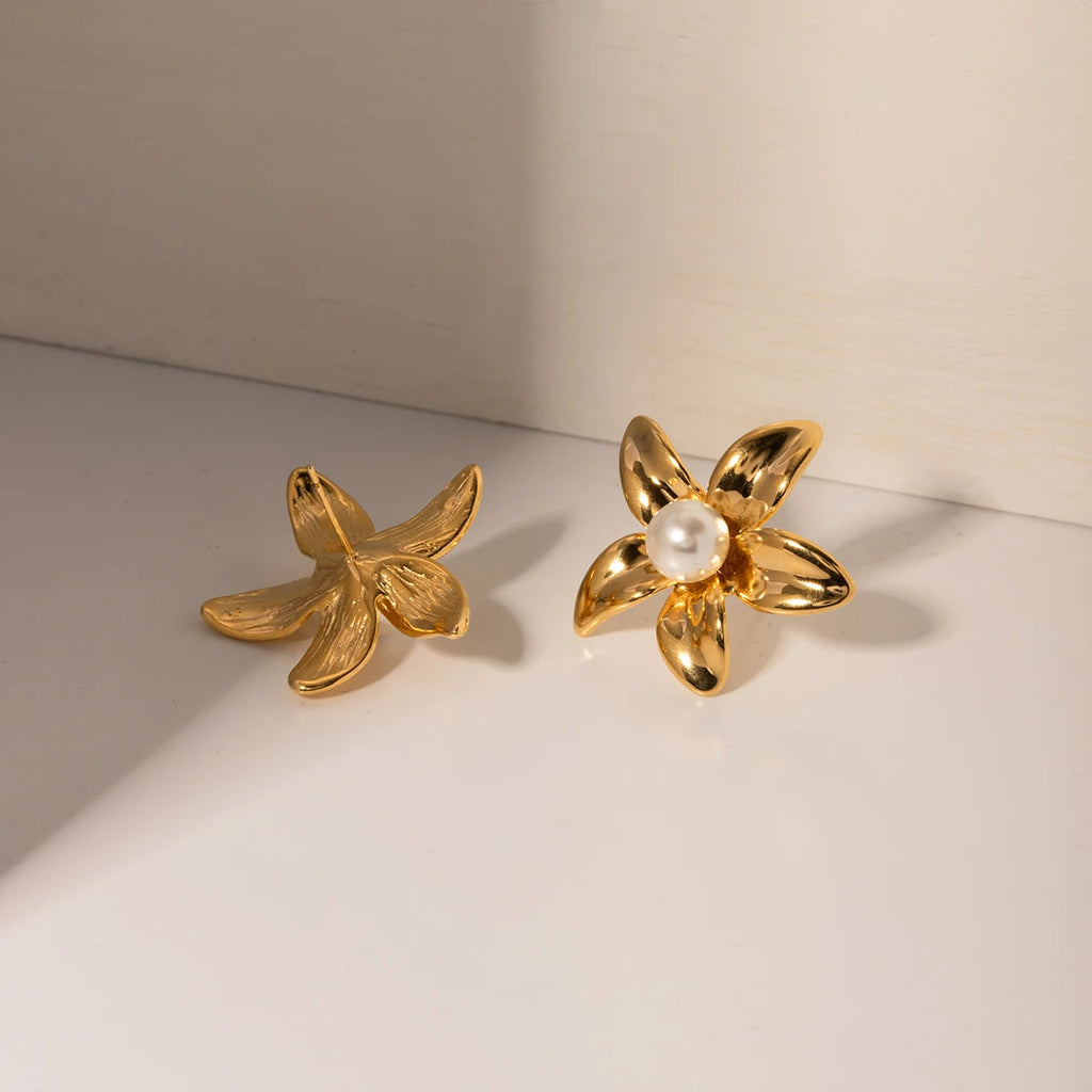 2024 Delicate Stainless Steel 18k Gold Stainless Steel Flower Shaped Earrings Inlay With Pearls Light Cozy Jewelry for Women - Grand Goldman