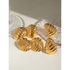 18K forgyldt rustfrit stål ovale geometriske glatte ribbede buttede øreringe Dame charms Metaltekstur Vandtætte smykker