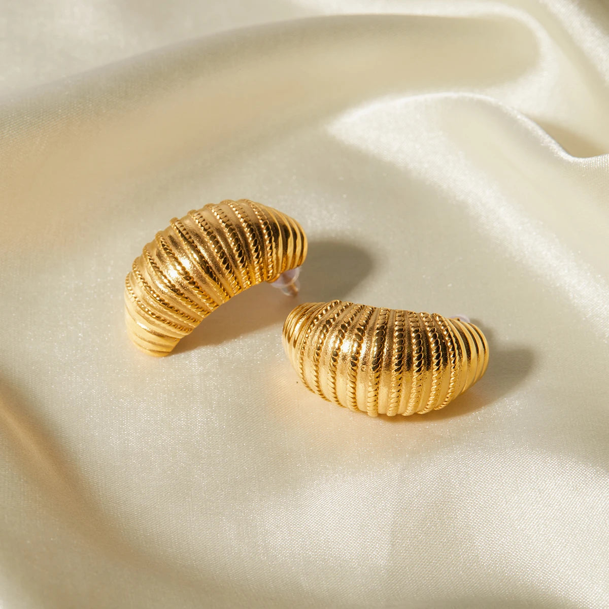 Rustfri 18k forgyldt rustfrit stål Striber Tekstur Metalliske Øreringe Charm Trendy Smykker Kvinder Valentins gave