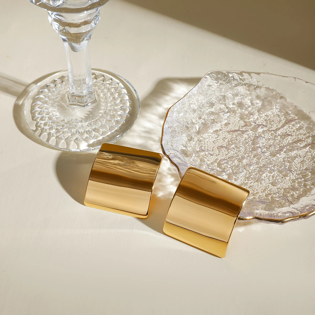 18K PVD-belagt rustfrit stål minimalistisk almindelig rektangulære hævede øreringe Vandtætte attraktive smykker af høj kvalitet