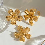 Boucles d'oreilles anneau à ouverture fleur côtelée en acier inoxydable plaqué or 18 carats, charmes pour femmes, texture métallique, bijoux étanches, cadeau de gala