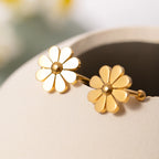 Let luksus 18K PVD otte-bladede blomst Small Daisy Ear Clip Sommer Guld Farve Rustfrit Stål Kvinder Statement Smykker