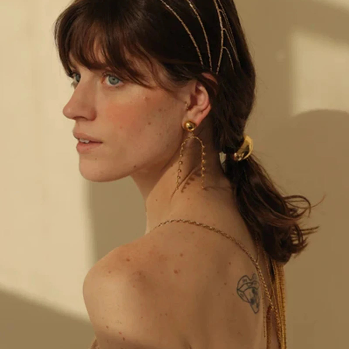 18K シック 防水 ステンレススチール ゴールドメッキ 半球形ビーズ ペンダント イヤリング スタイリッシュ トレンディ ガラ ジュエリー