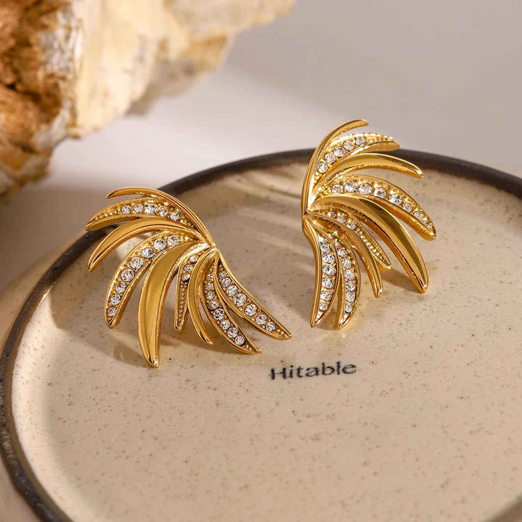 18K PVD goldbeschichtete Blattflügel-Ohrringe mit Einlage aus weißem Zirkonia, Edelstahl, Damen, auffälliger, unverwechselbarer, rostfreier Schmuck