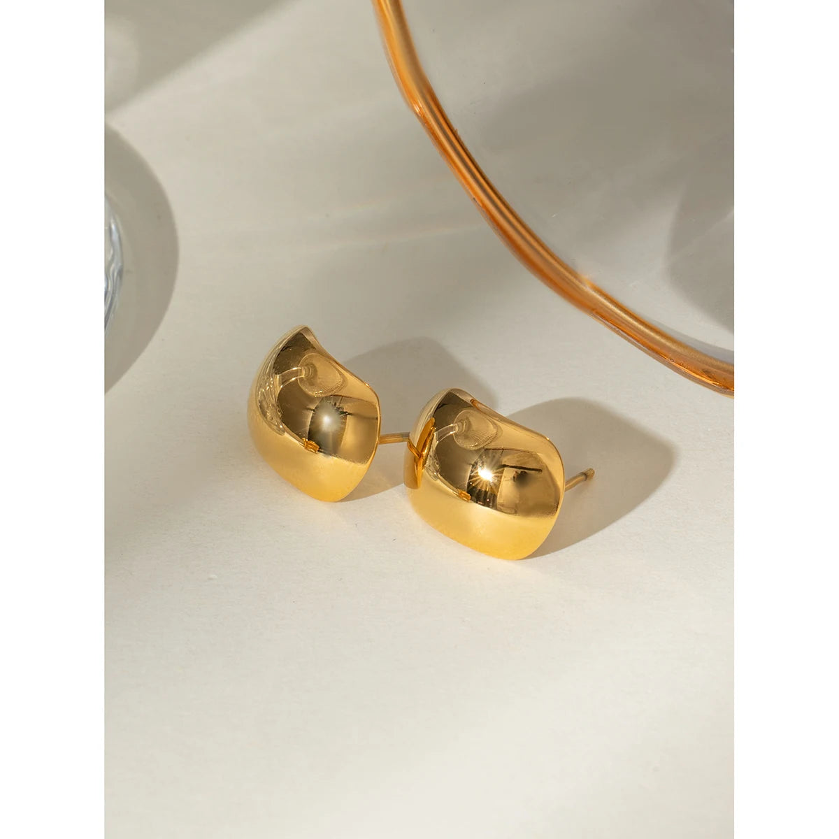 18K vergoldeter Edelstahl einfache glatte kleine ovale Ohrringe für Frauen tägliche Metallstruktur trendiger Charme Schmuck Bijoux